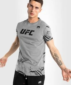 Alternative view of UFC Venum Authentic Fight Week Men's 2.0 Short Sleeve T-Shirt - Grey