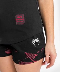 UFC Venum Authentic Fight Week Women's 2.0 Short Sleeve T-Shirt - Black/Red 21 UFC Venum Authentic Fight Week Women's 2.0 Short Sleeve T-Shirt - Black/Red -Venum Shop 9 252F8 252F2 252F0 252F982038f6e9e90effcadc4b45329a89e739c6cae5 VNMUFC 00142 001 11 e45c0ee9 5d9e 40cf 9729 e1adaf7f7e02