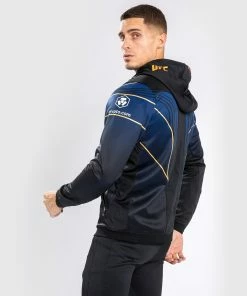 CSD FASHION UFC AUTHENTIC FIGHT NIGHT 2.0 KIT BY VENUM MEN'S WALKOUT HOODIE - Midnight Edition - Champion 16 CSD FASHION UFC AUTHENTIC FIGHT NIGHT 2.0 KIT BY VENUM MEN'S WALKOUT HOODIE - Midnight Edition - Champion -Venum Shop b 252F7 252F1 252F5 252Fb715fb953b077ad9109c9a6a6255885cc226db8f VNMUFC 05 2 ff4a0851 3159 4928 bac6 80ec53ed4813