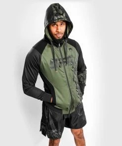 UFC Venum Authentic Fight Week Men's Zip Hoodie - Khaki 10 UFC Venum Authentic Fight Week Men's Zip Hoodie - Khaki -Venum Shop b 252Fb 252F2 252Fe 252Fbb2eb0725284ac349346c1297a110d0cd747059e HOODY FIGHTWEEK BLACK KHAKI 03